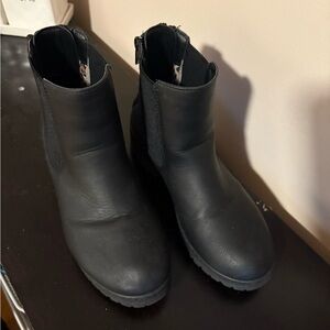 Maurice’s block heal Chelsea boot